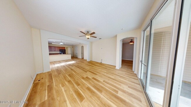 Building Photo - 15707 Lexington Park Blvd