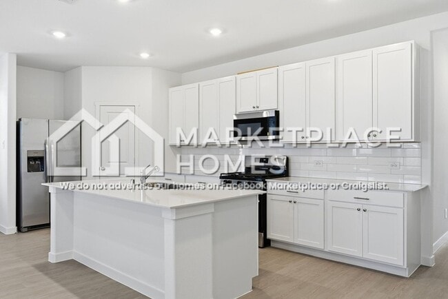 Building Photo - 1220 Ponchartrain Dr