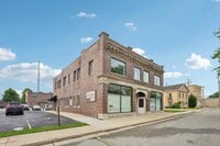 Building Photo - 1111 55th St