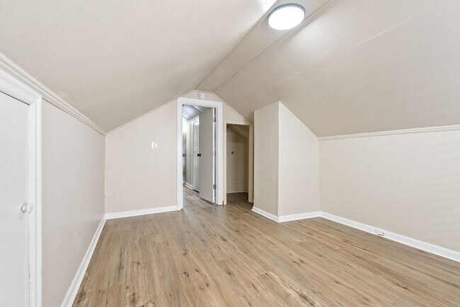 Building Photo - 2811 SE 125th Ave