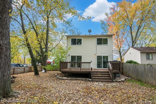 Building Photo - 4910 Chipman Dr