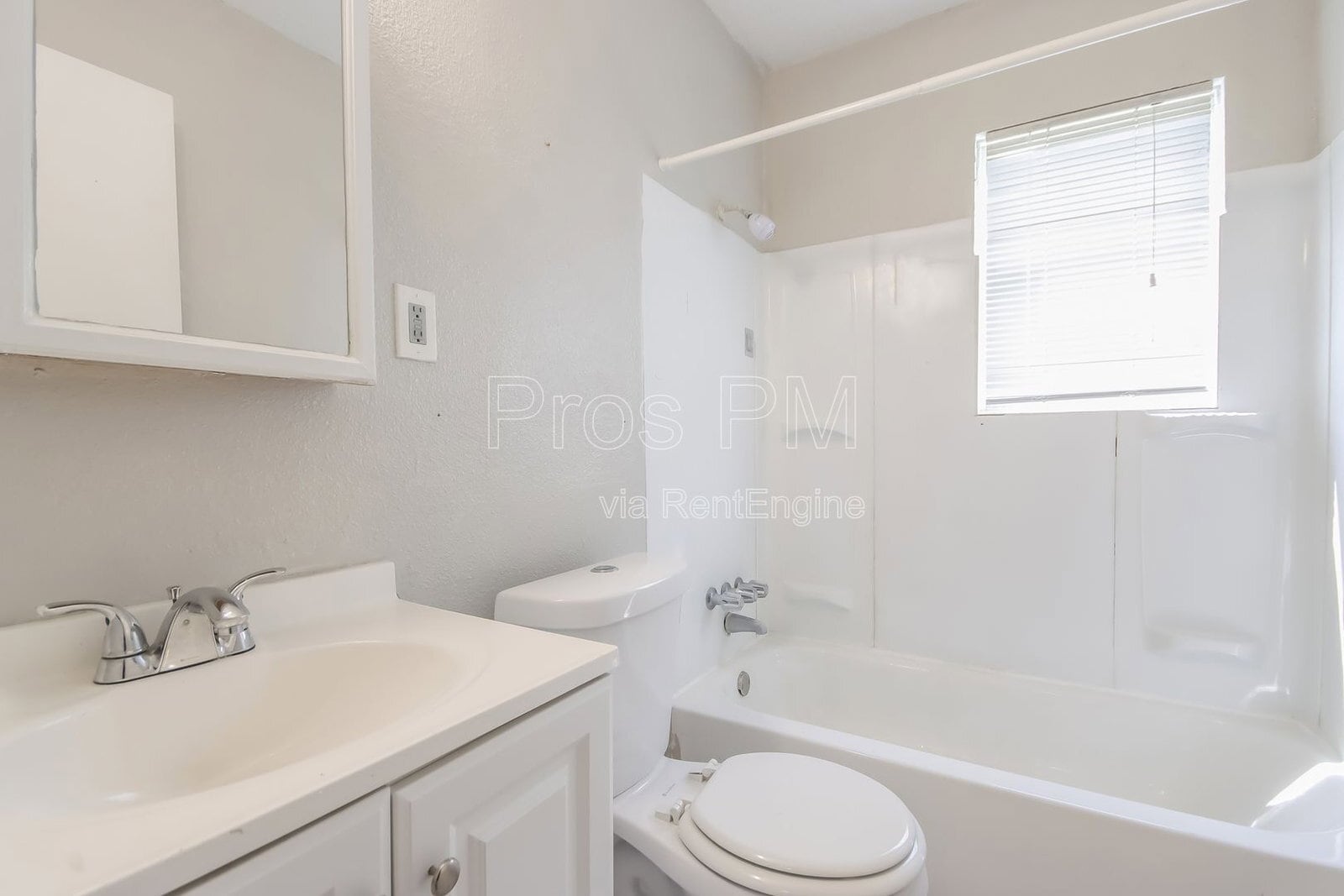 Building Photo - 11235 Lemond Dr