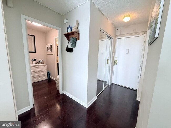 Building Photo - 11801 Rockville Pike