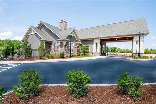 Building Photo - This Almost New Construction home, with 5 bedrooms & 4 baths