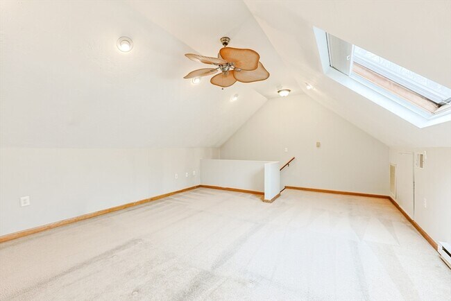 Building Photo - 835 Mt Hope St