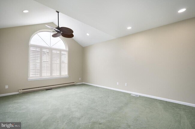 Building Photo - 110 Talleyrand Dr
