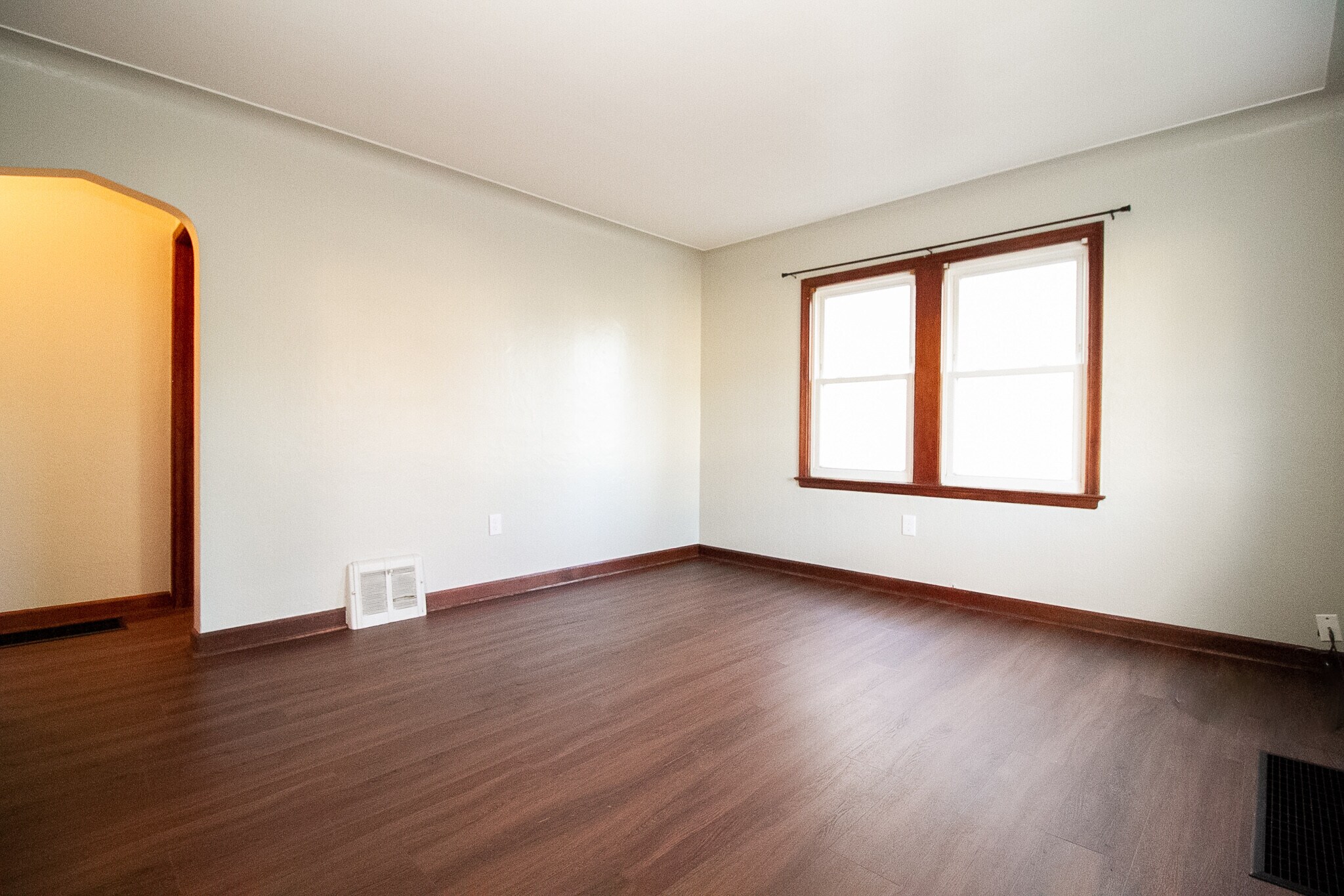 Building Photo - 423 W Capistrano Ave