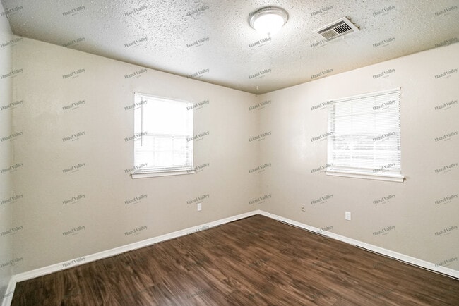 Building Photo - 228 NW 86th St