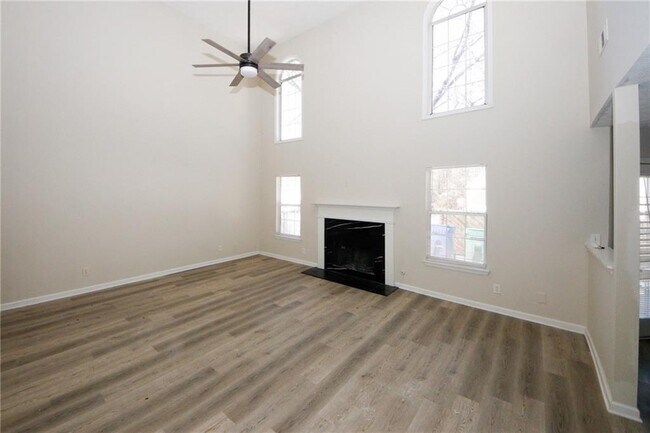 Building Photo - 4493 Bridle Ridge Way