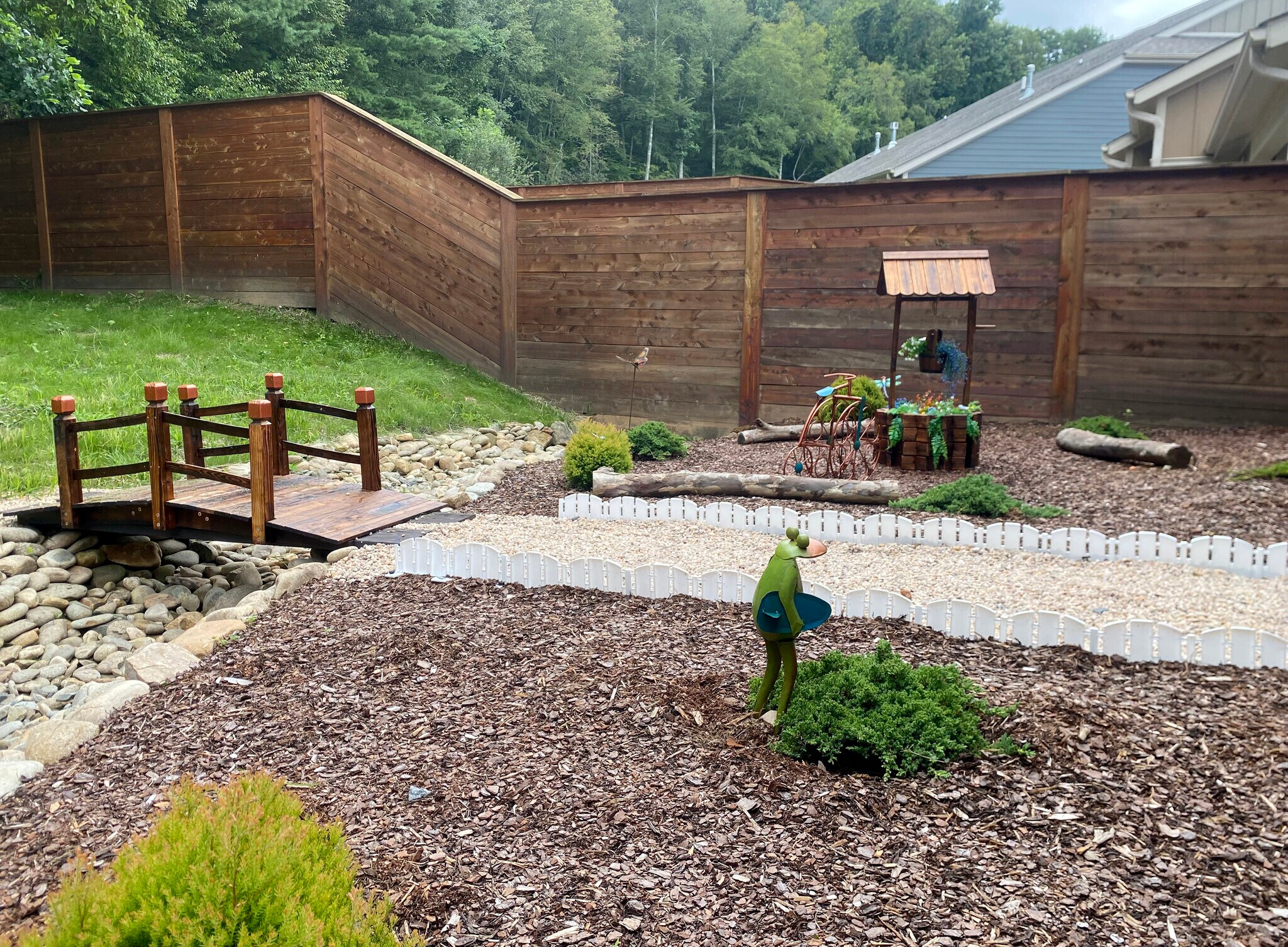 Fun, whimsical backyard - 547 Sweet Birch Park Ln