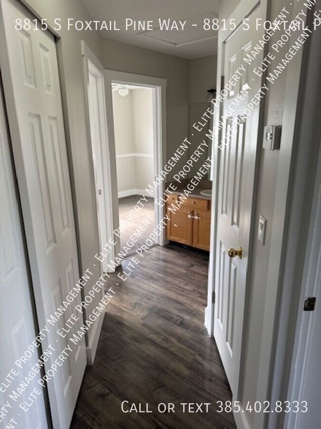 Building Photo - 8815 Foxtail Pine Way