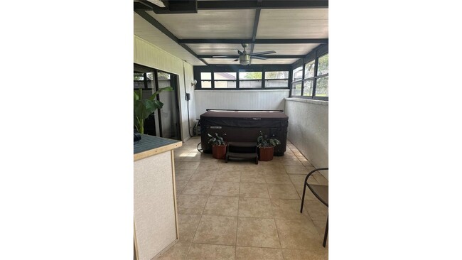 Building Photo - 4644 La Jolla Dr