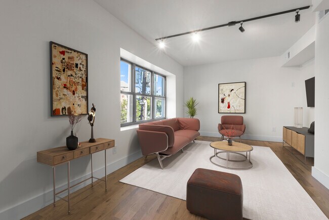 Building Photo - 850 West Side Ave