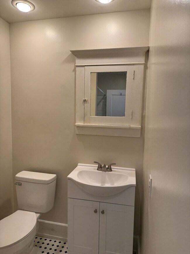 Building Photo - 3405 Brotherton Rd