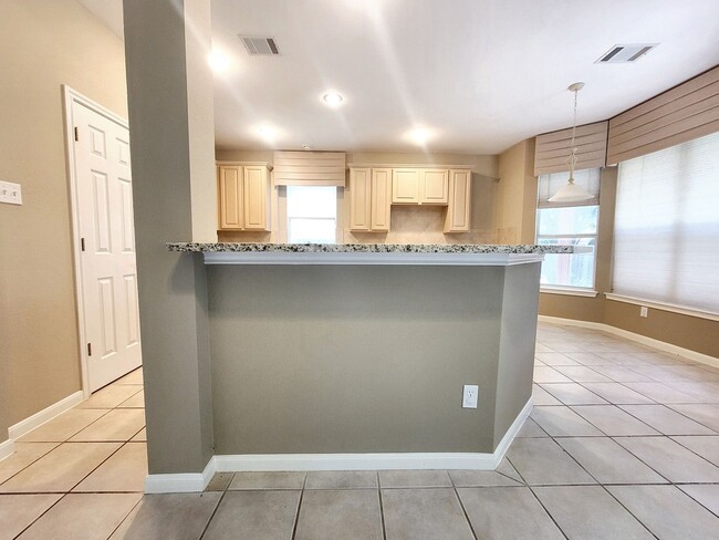 Building Photo - 1617 Sunterro-