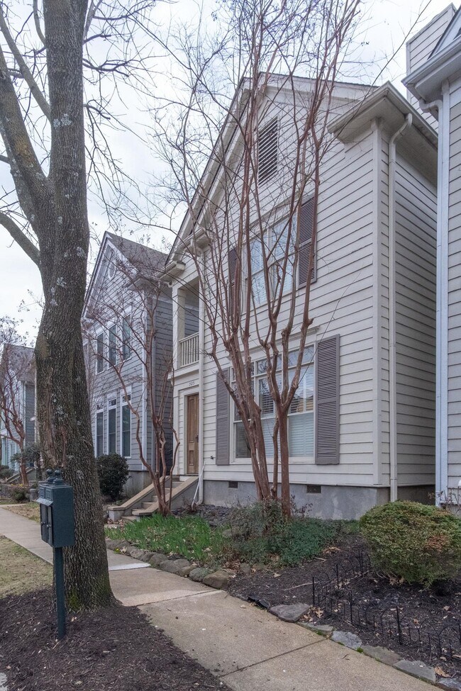 525 Rienzi Dr 525 Rienzi Dr Memphis TN 38103 Apartment Finder