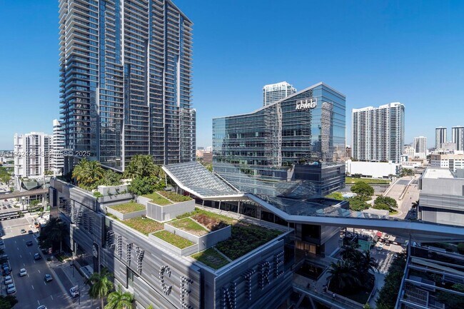 Building Photo - 801 S Miami Ave