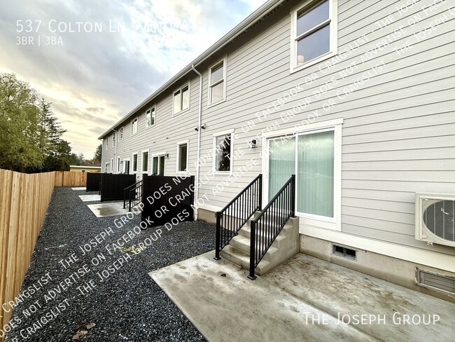 Building Photo - 537 Colton Ln