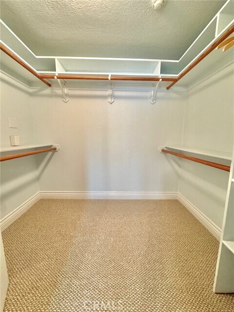 Building Photo - 1301 S Catalina Ave