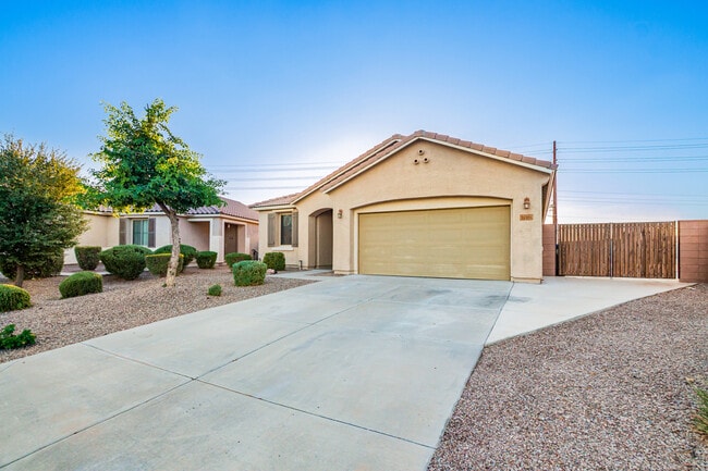 Building Photo - 35376 N Murray Grey Dr