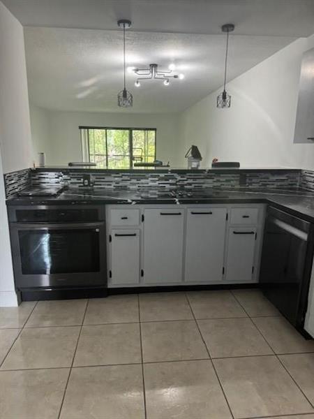 Building Photo - 380 Racquet Club Rd