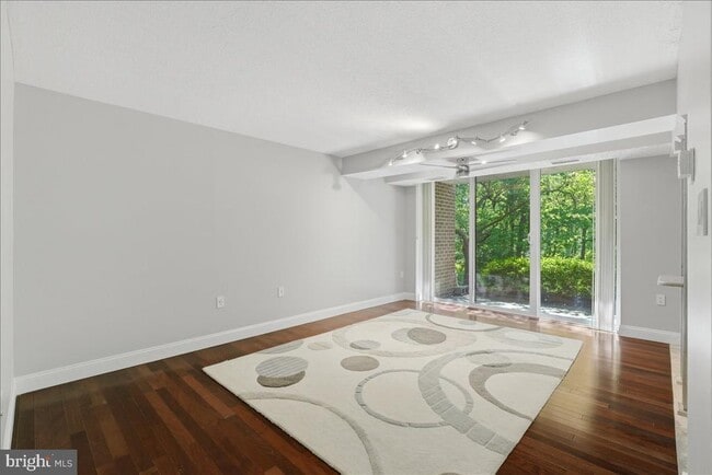 Building Photo - 1425 Northgate Square