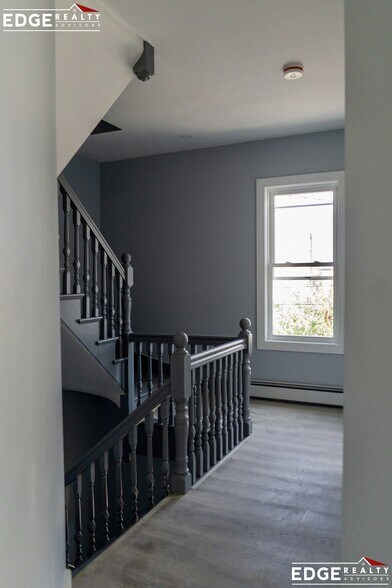 Building Photo - 40 Mansfield St