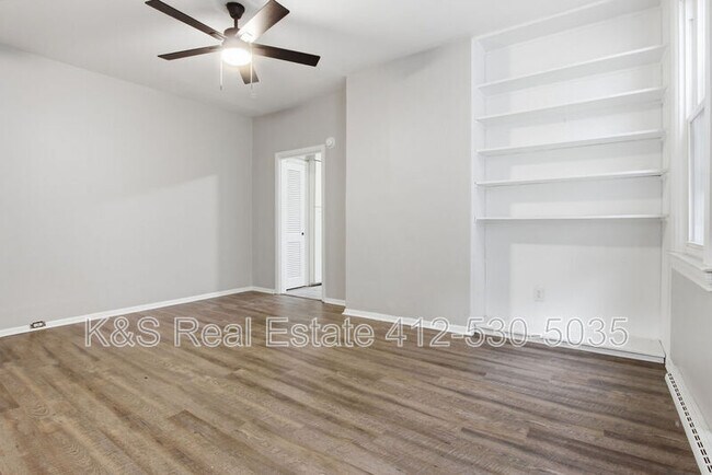 Building Photo - 29 E Orchard Ave