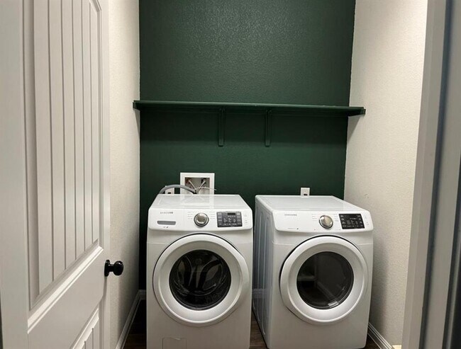 Building Photo - 14110 Luisium View