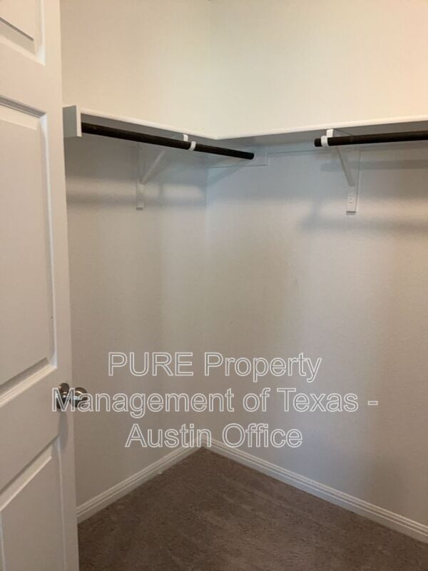 Building Photo - 3200 College Park Dr
