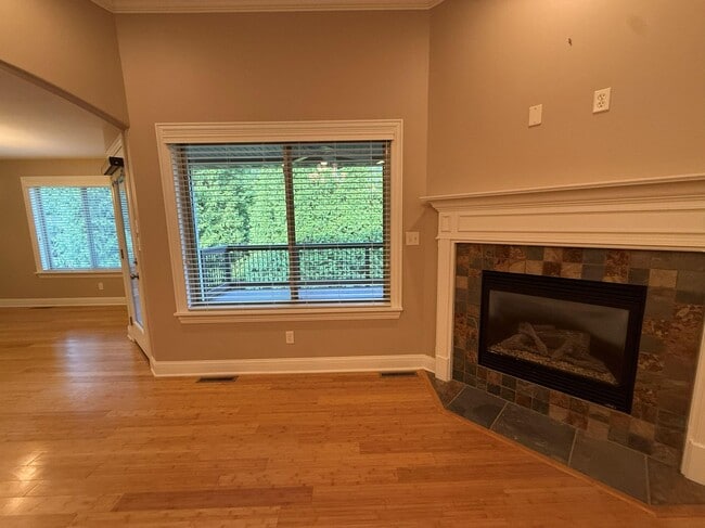 Building Photo - 6802 Stanwood Dr