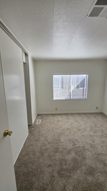 Building Photo - 2525 Flosden Rd