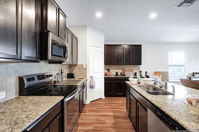 Building Photo - 7226 Altair Loop