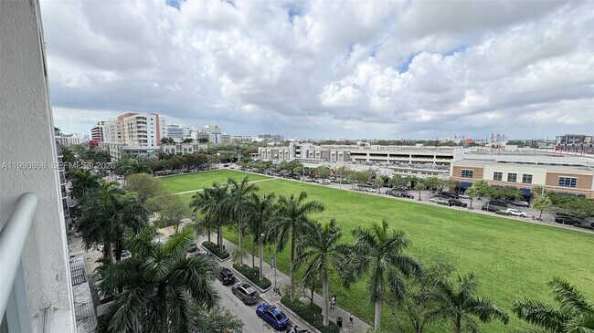 Building Photo - 3451 NE 1st Ave