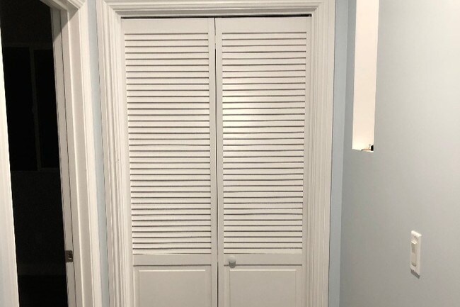 Building Photo - 12658 Welby Way