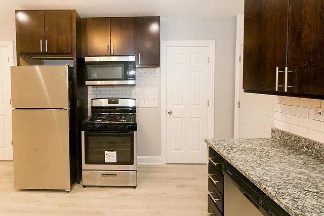 Building Photo - 834 N Mozart St