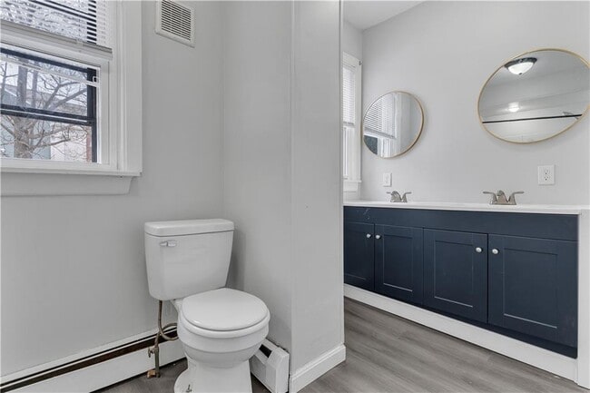 Building Photo - 52 Bellevue Ave