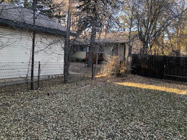 Building Photo - Charming 2br 1.5ba Two Level Condo in District 12 with Fenced Yard