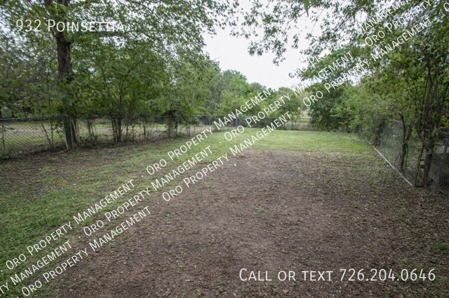 Building Photo - Stylish Family Home Near Downtown