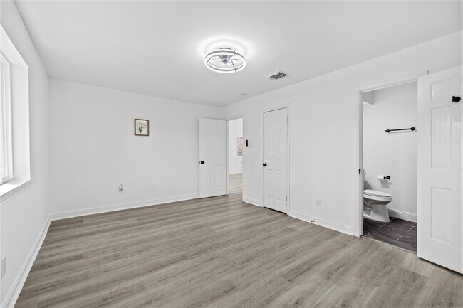 Building Photo - 11423 Hazen St