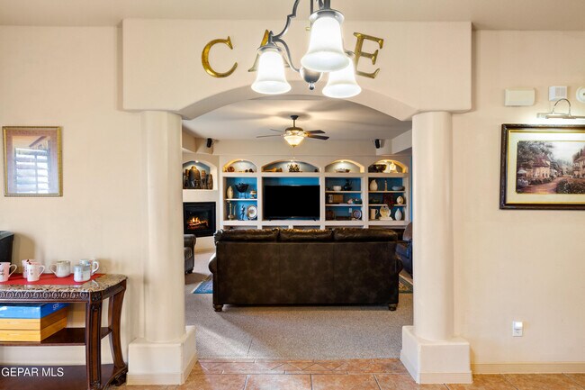 Building Photo - 6032 Valle Espanola Ln