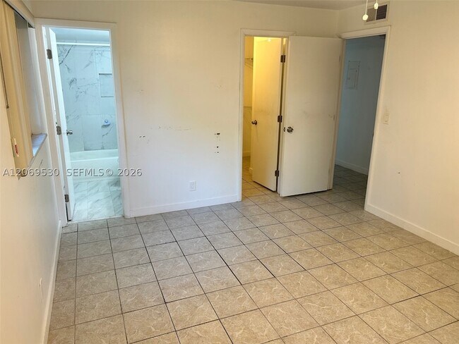 Building Photo - 815 SW 30th St