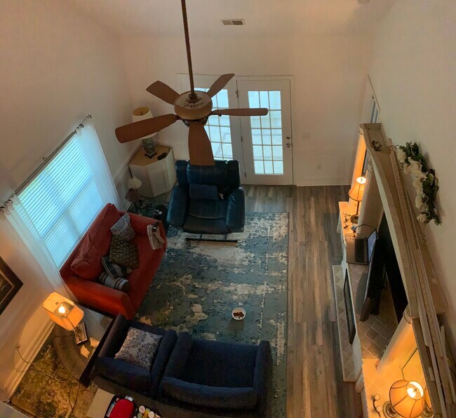 Building Photo - 250 Opus Ct