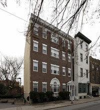 Building Photo - Clinton Place