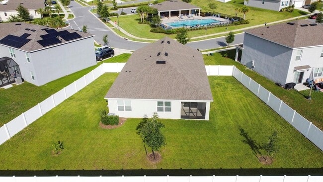 Building Photo - 9560 Black Walnut Dr