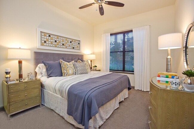 Building Photo - Stylish 1-Bed Apartment | Fitness & Rec Ar...