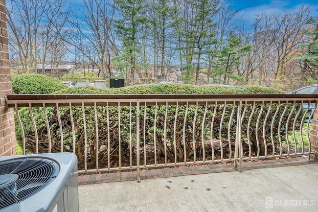 Building Photo - 1116 Edison Glen Terrace