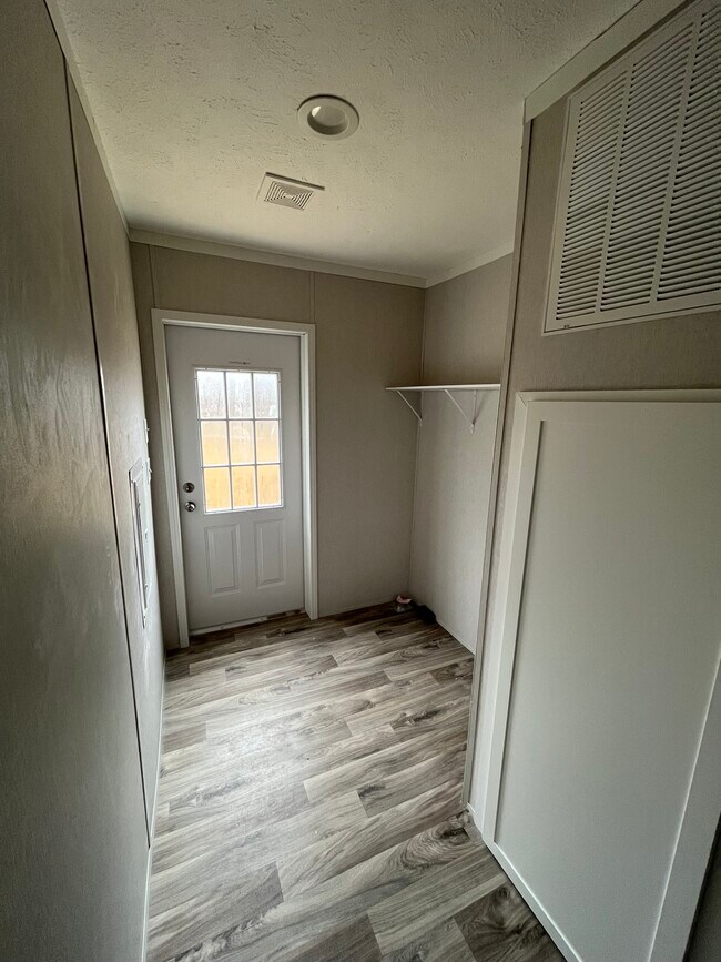 Building Photo - 205 Mountain Village Cir