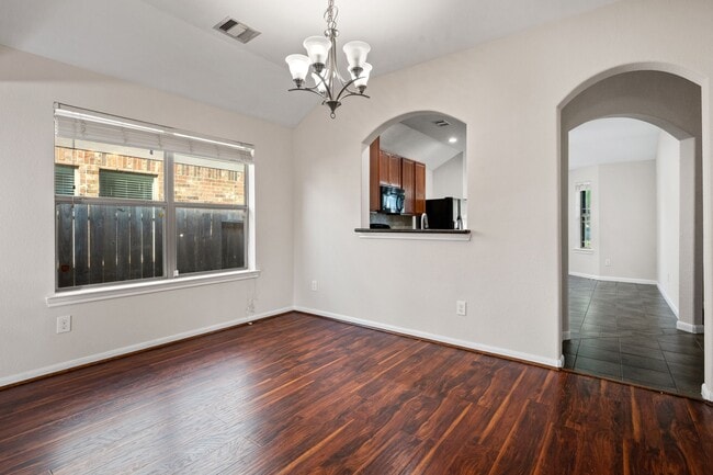 Building Photo - 3031 Lockeridge Village Dr
