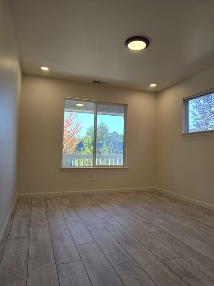 Building Photo - 6112 Wright Way